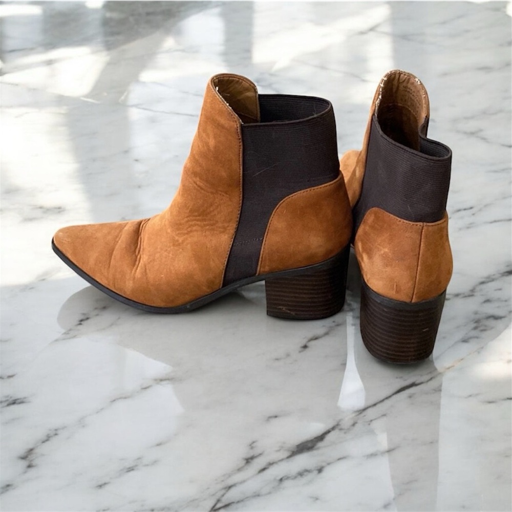 🚨EUC Aldo Tan Suede Ankle Booties - Picture 5 of 7